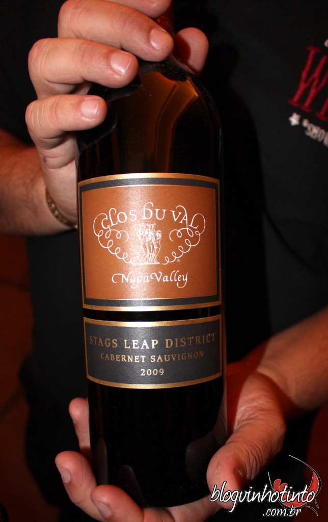 mostrando que os vinhos californianos poderiam envelhecer melhor que os franceses. 