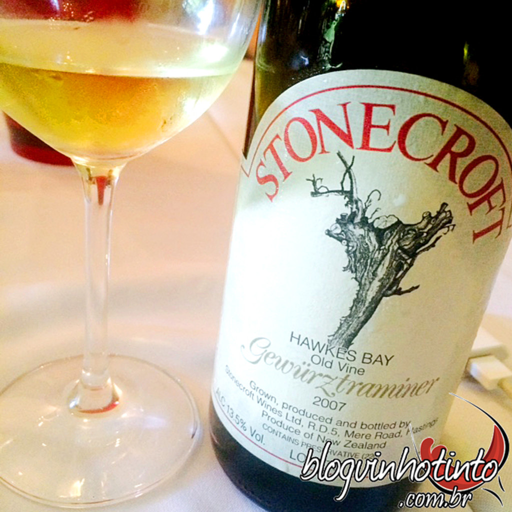 Gewurztraminer Stonecroft: muito mel e casca de laranja e menos lichia