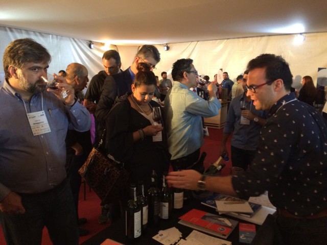 11903361_1094625280565624_1816062687_n