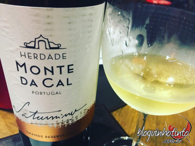 Monte da Cal Saturnino (Alentejo), feito com Alvarinho, Antão Vaz e Arinto