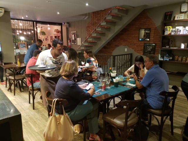 Rapport Café e Bistrô - ambiente agradável e aconchegante