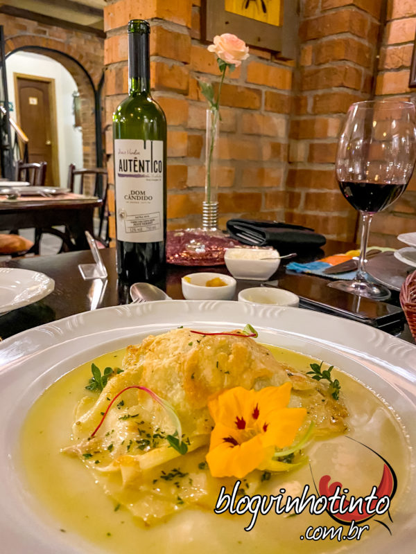 lasanha de coelho - carro-chefe do restaurante