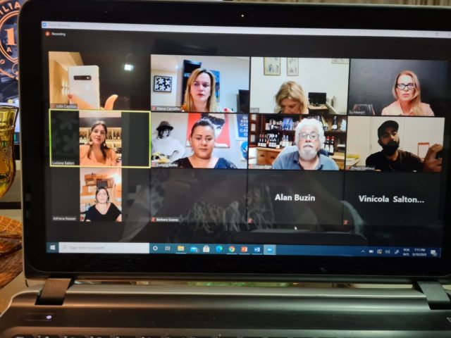 Comemoração on-line