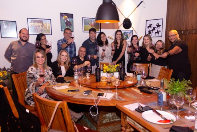 Jornalistas, influencers e representantes da Vina Morandé 