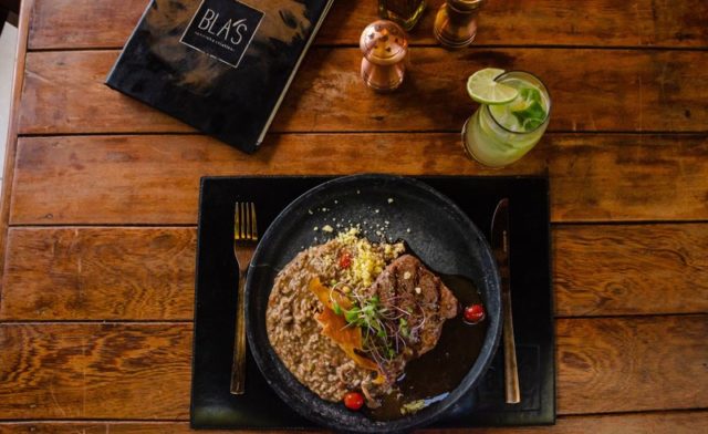 Bife e Cogumelo_Blas_Divulgação -_Easy-Resize.com