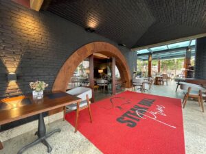 Fachada Steak Primeira Gilberto Salomão