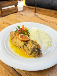 Galinha dos Gregos - Carru Divulgação